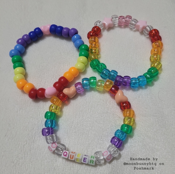 Handmade stacking bracelets "queer" LGBT pride 🏳️‍🌈 beaded kandi - Picture 1 of 9
